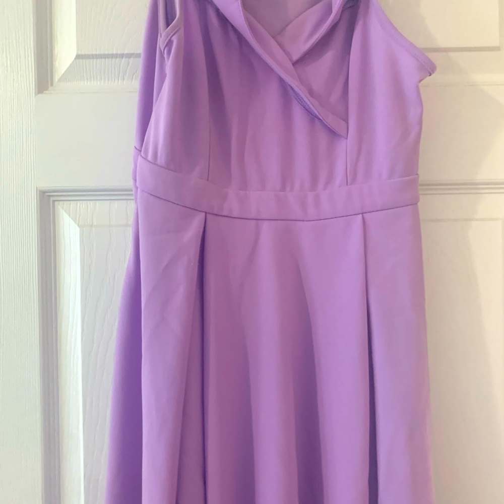 Beautiful lavender dress with slit for show off the legs